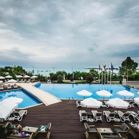 Private Flat By Seaside - Santa Marina- *